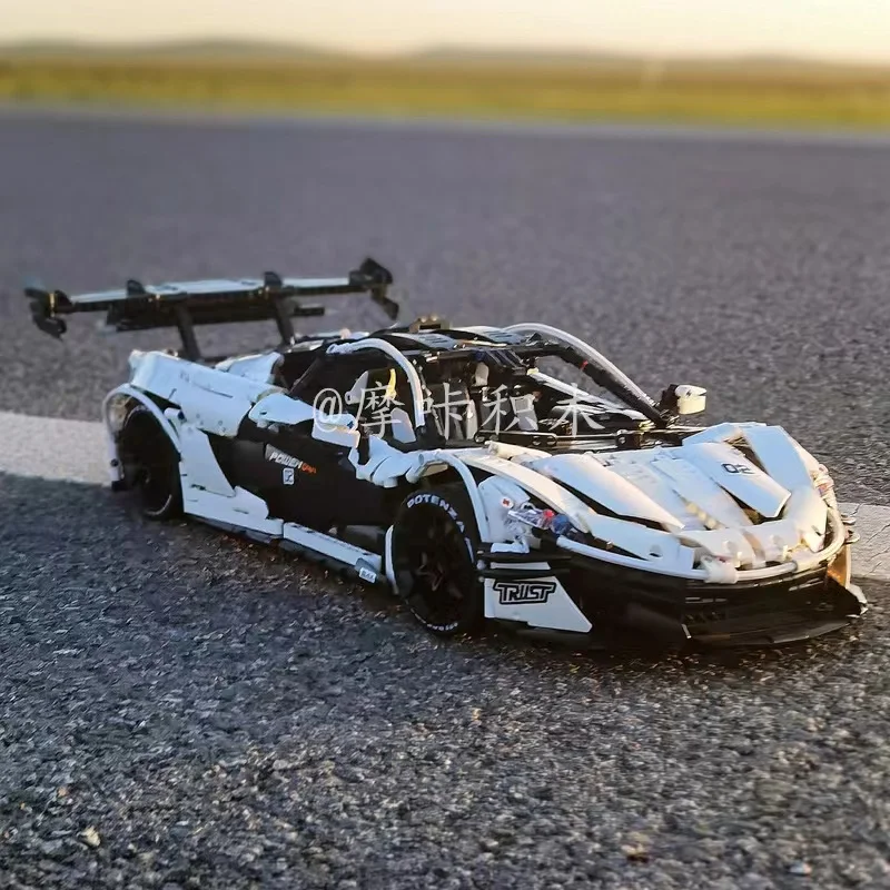 MOC Супер Готино спортен автомобил се превръща в играчки модел на McLaren R P1 White Goddess Building Block за възрастни на Ден на Свети Валентин Коледен подарък