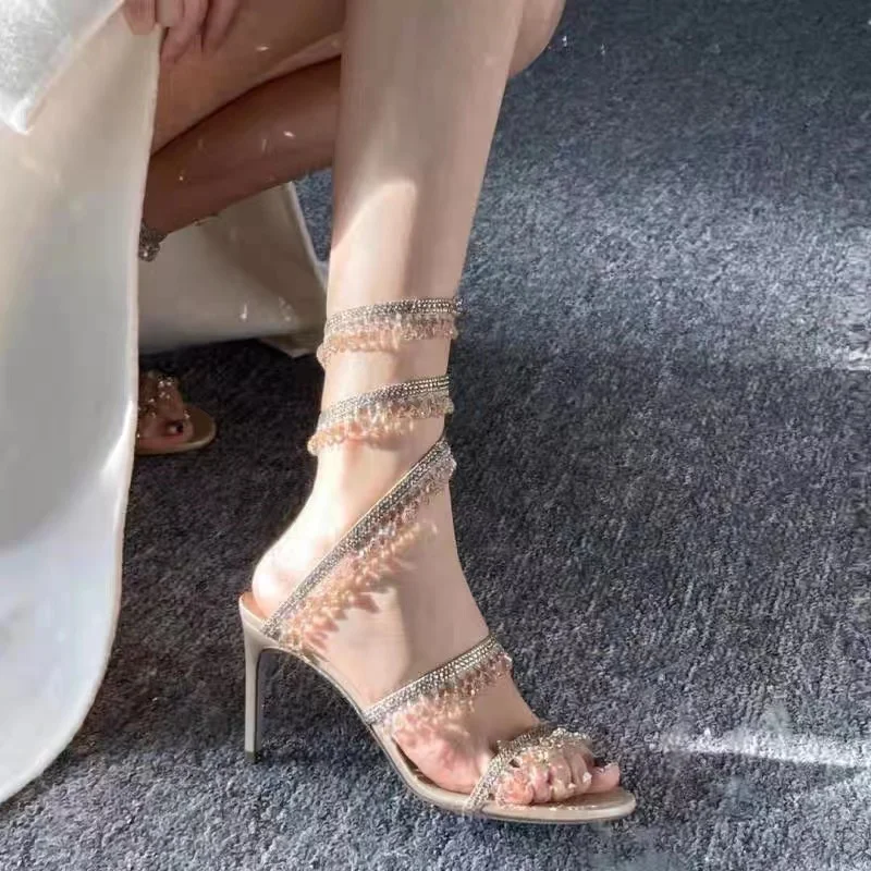 Летни модни подиумные обувки на висок ток с отворени пръсти 2022, дамска висулка с декорация във формата на кристали, ликвидация кристали, дума със сандали на висок ток