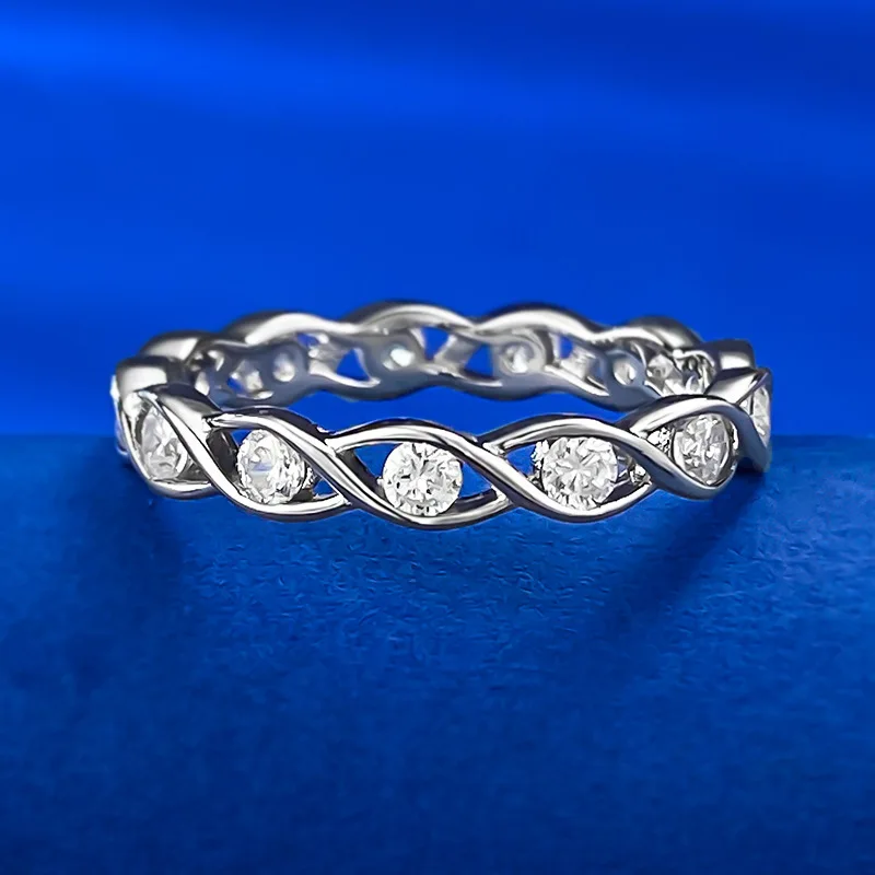 2023 Ново сребърно евро-американско пръстен S925 с пълна бриллиантовым наблизо, малко в опаковка за жени за всеки ден в изискан стил.