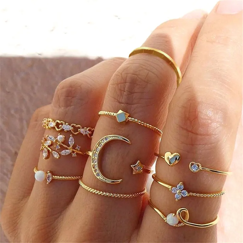 KMVEXO Boho Комплект пръстени със сърца златист цвят в стил Бохо за жени, Реколта пръстени с геометричен кръст и папийонка, модни дамски украса на подарък