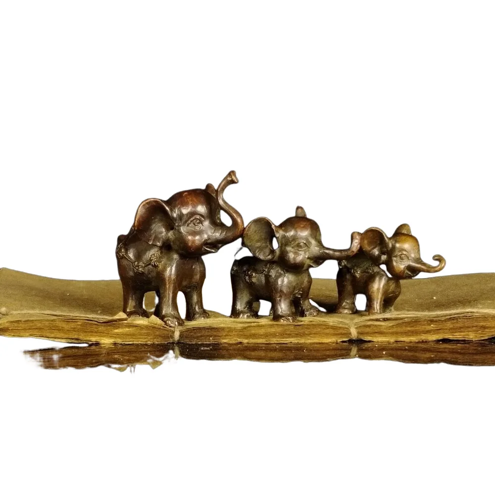 Китайски античен бронз Благоприятен слон с три съкровища, вилица за тамян, чай домашен любимец
